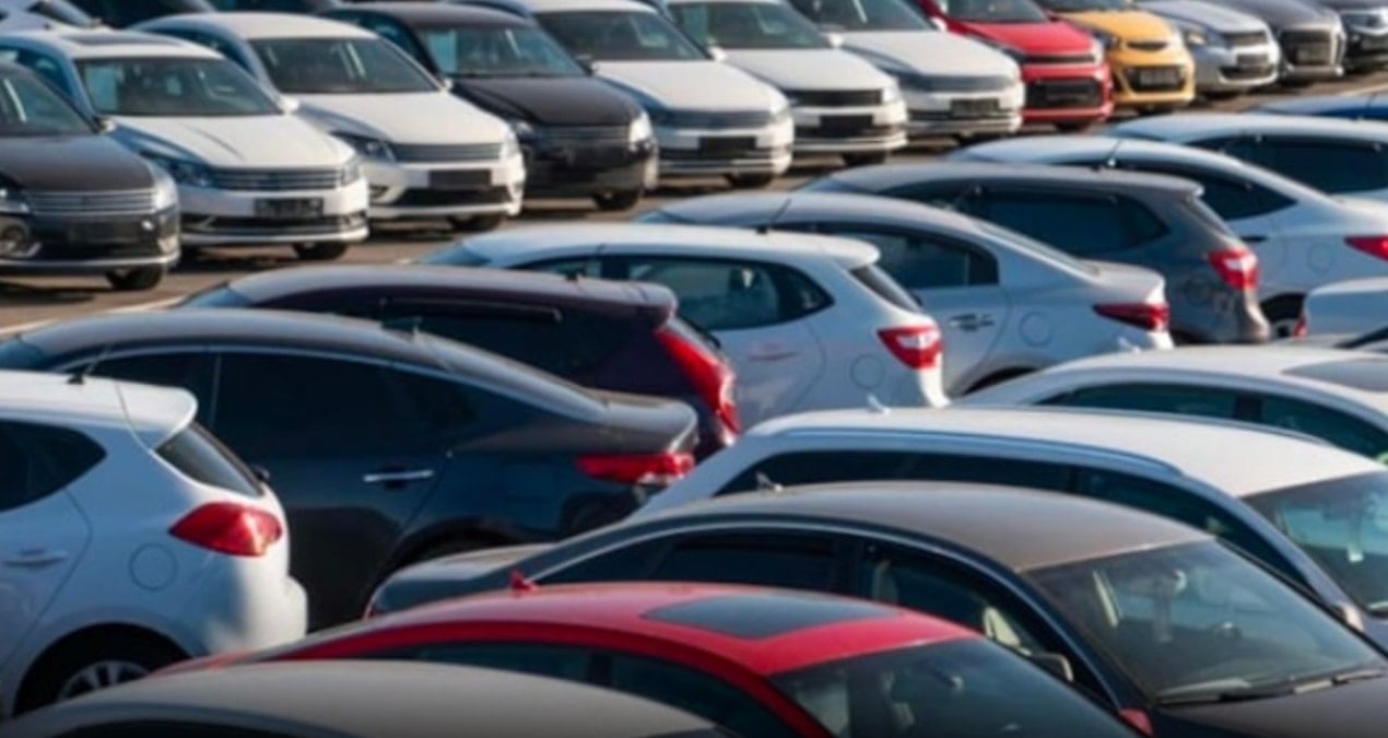 Bu ek vergi kimi vuracak? Otomobil fiyatlarına hem indirim hem bindirim geldi