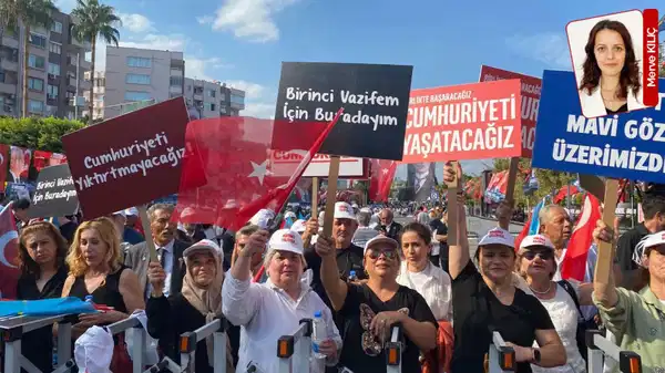 İYİ Parti’den Mersin’de gövde gösterisi: ‘Türkiye’yi böldürtmeyeceğiz’