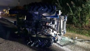 balikesirde trafik kazasi iki yarali GTrjfx8q.jpg