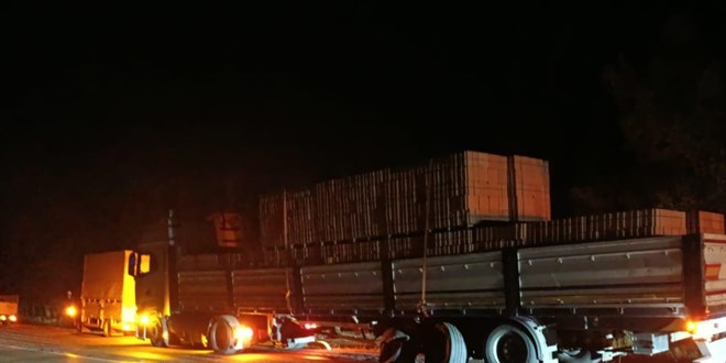 Burdur’da otomobille tırın çarpıştığı kazada 1 kişi öldü