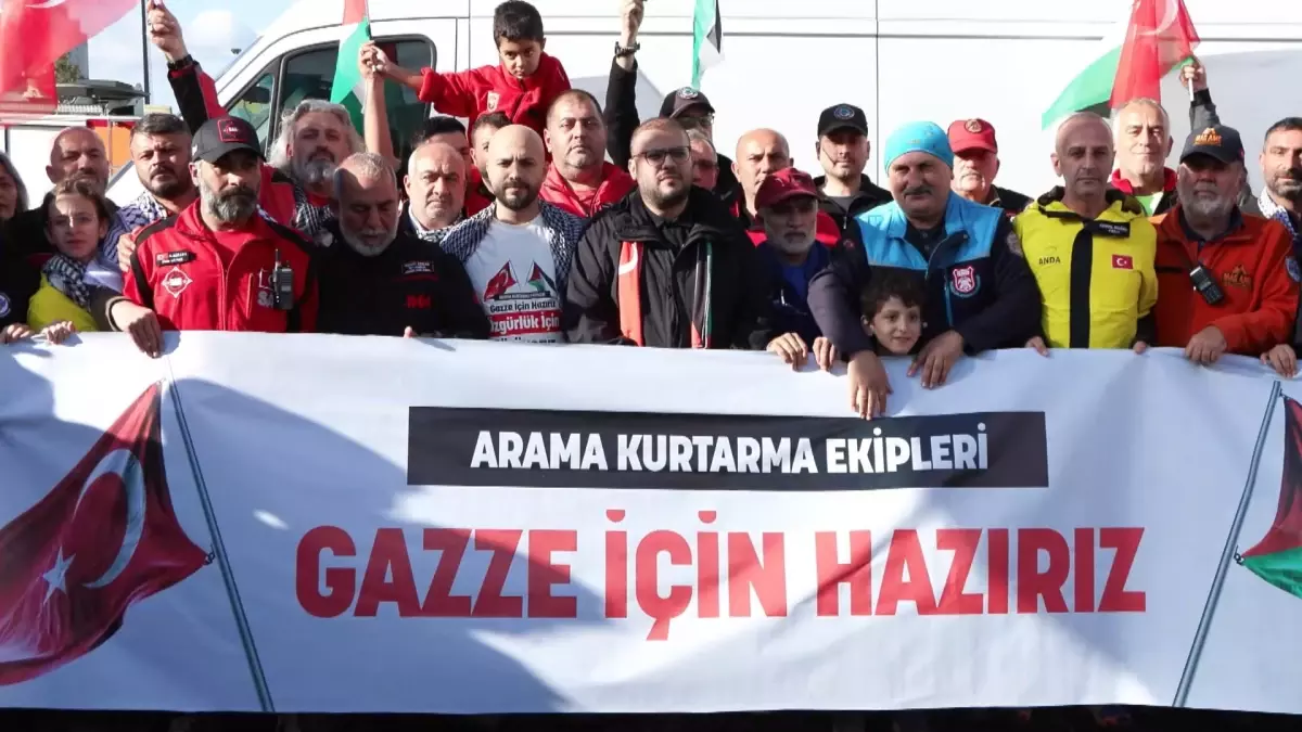 İstanbul’da ‘Gazze’ye Özgürlük Konvoyu’ Düzenlendi