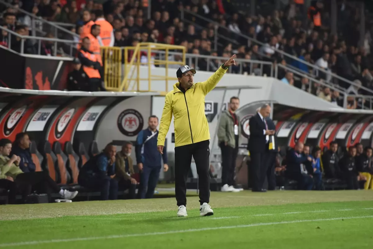 Manisa Futbol Kulübü Teknik Direktörü Taner Taşkın Açıklamalarda Bulundu