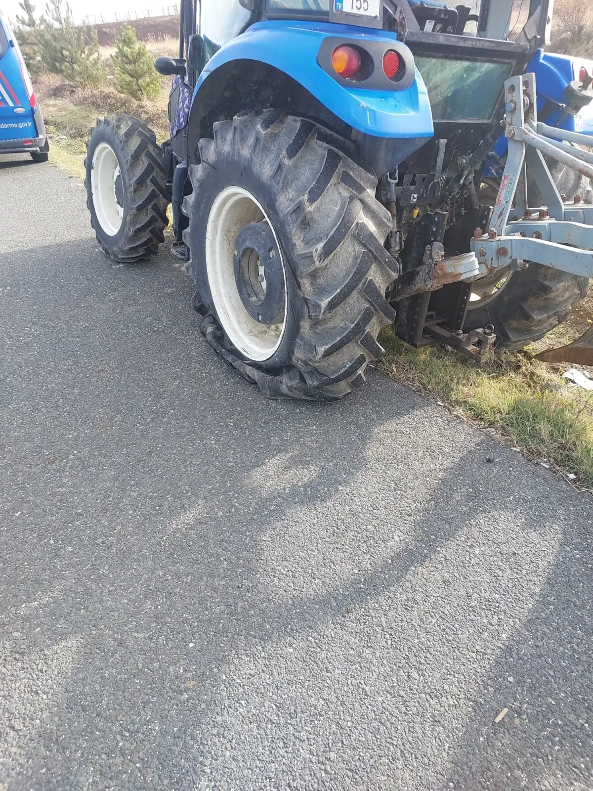 tosyada traktore carpan otomobil devrildi 5 yarali vbF11u9k.jpg