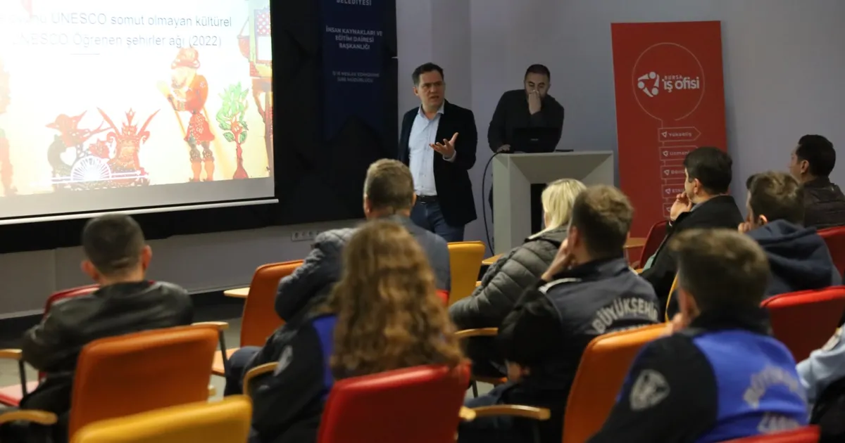 Bursa Büyükşehir’in turistik noktalarında görev alan personeline ‘değerler’ eğitimi