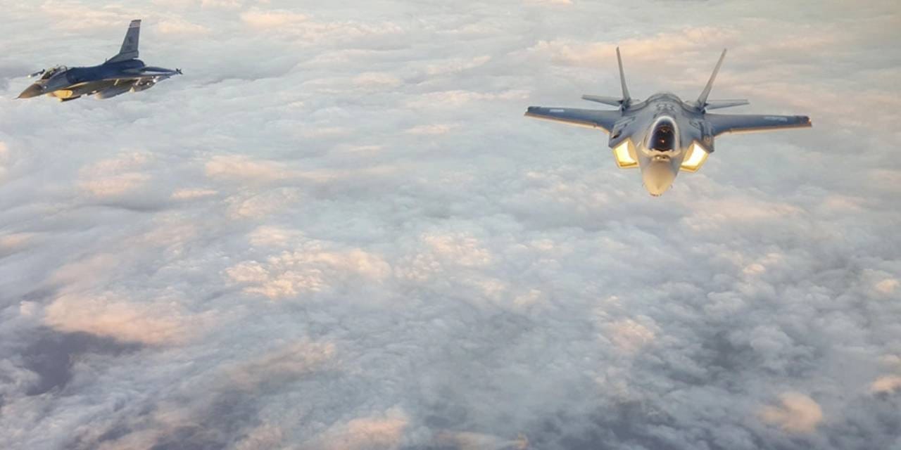 ABD F-16 savaş uçağı düştü