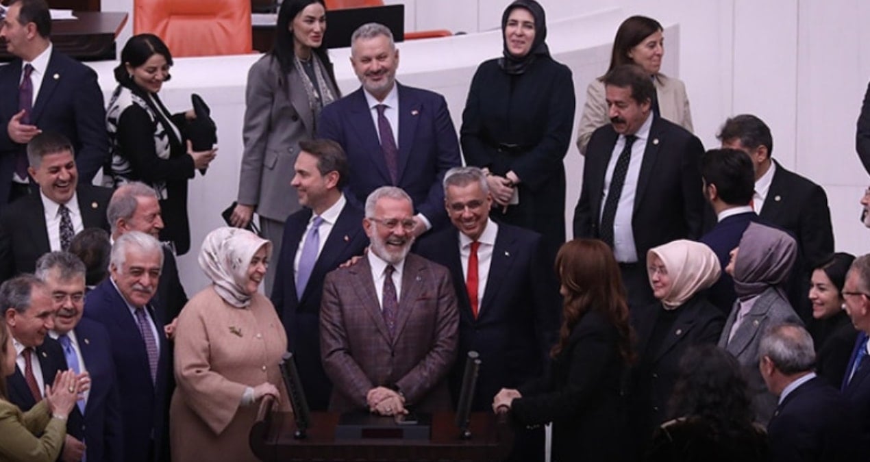 AKP’li vekiller çok mutlu