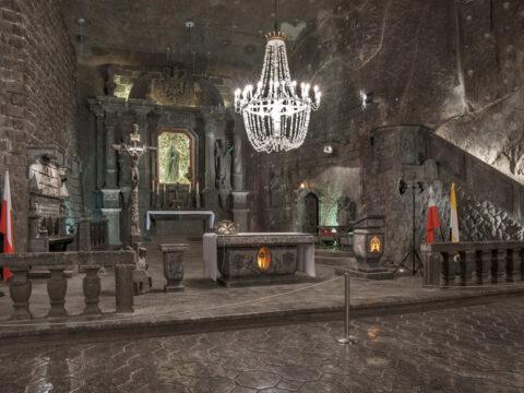 Polonya'nın altında saklı bir imparatorluk: Her şey tamamen tuzdan oyulmuş